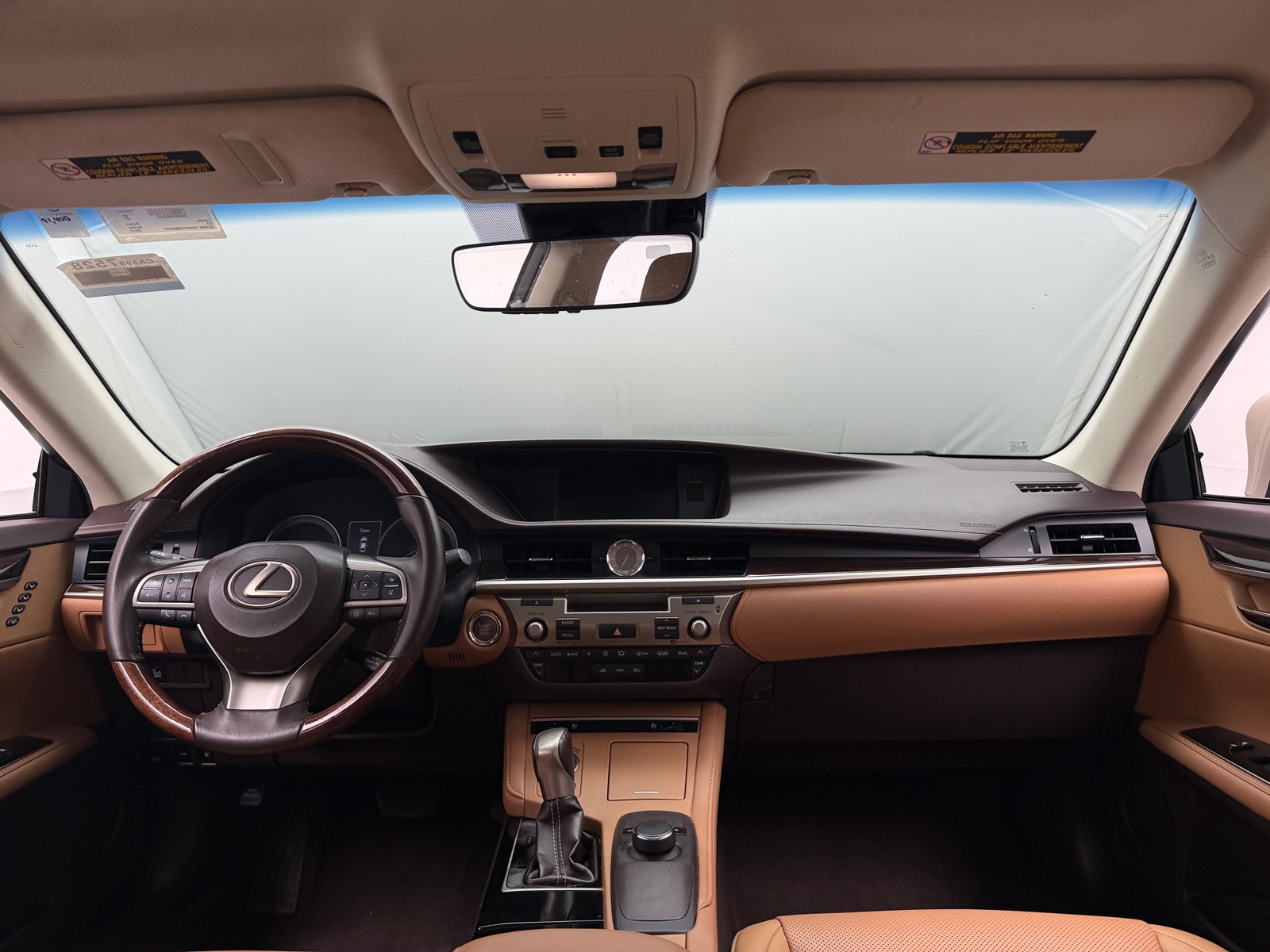 Thumbnail: 2017 Lexus ES - 2