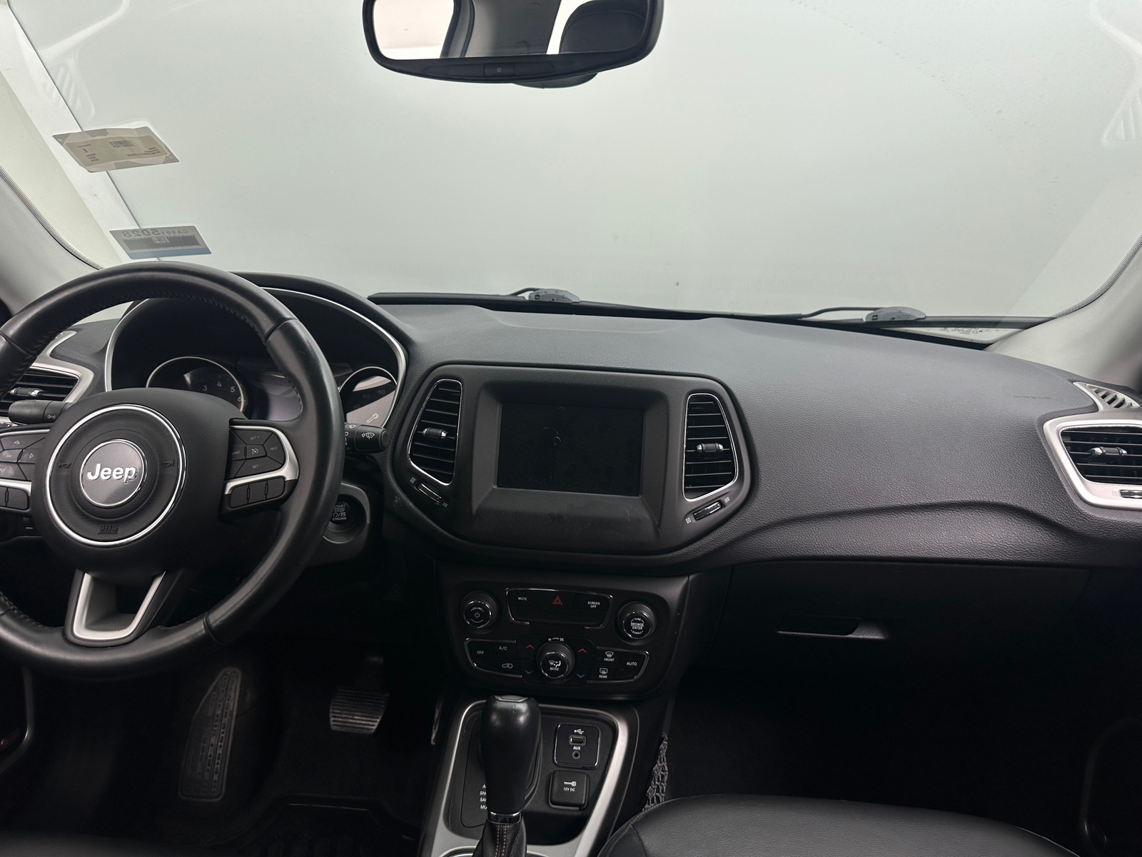Thumbnail: 2018 Jeep Compass - 3