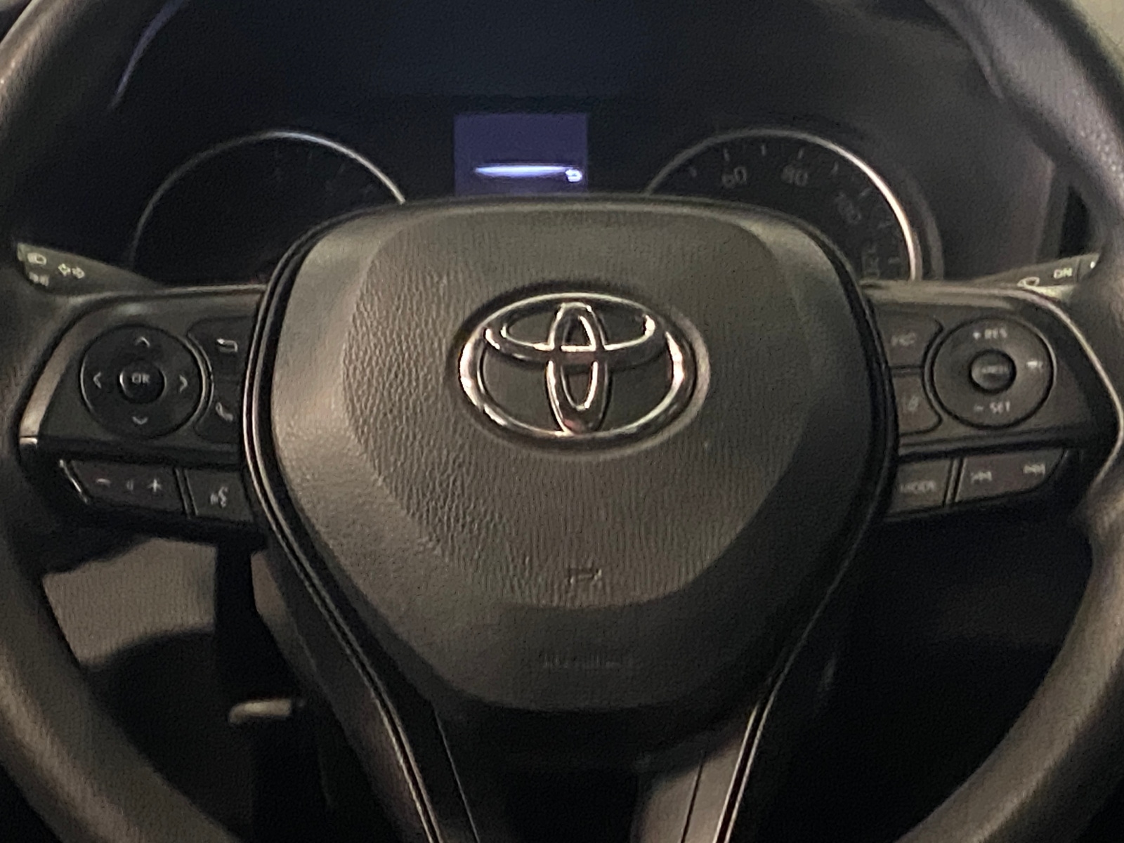 Thumbnail: 2022 Toyota RAV4 - 5