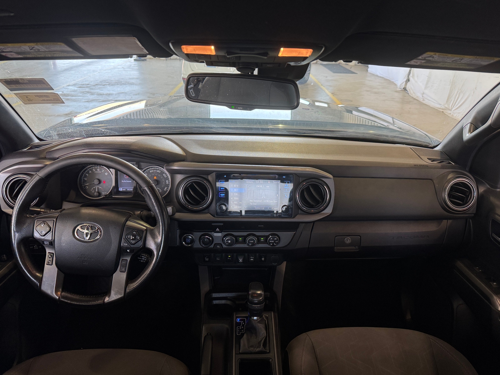 Thumbnail: 2019 Toyota Tacoma - 3