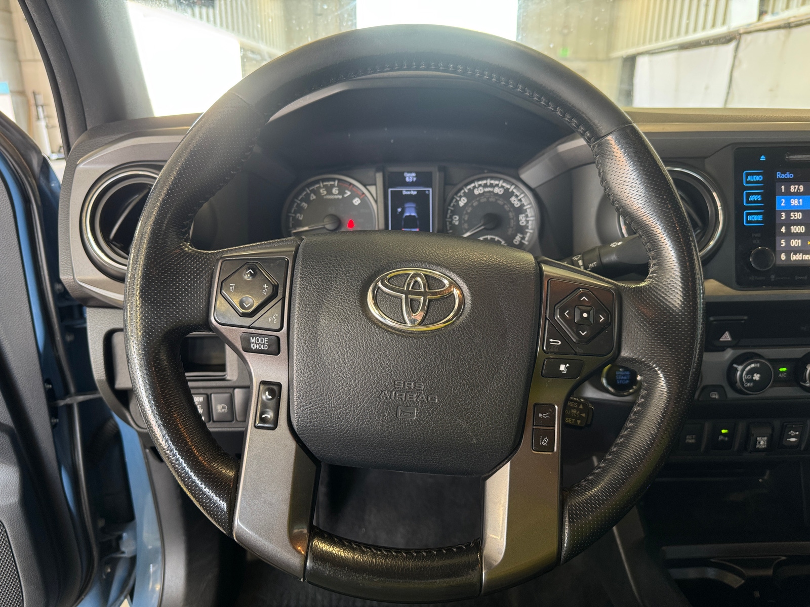 Thumbnail: 2019 Toyota Tacoma - 5