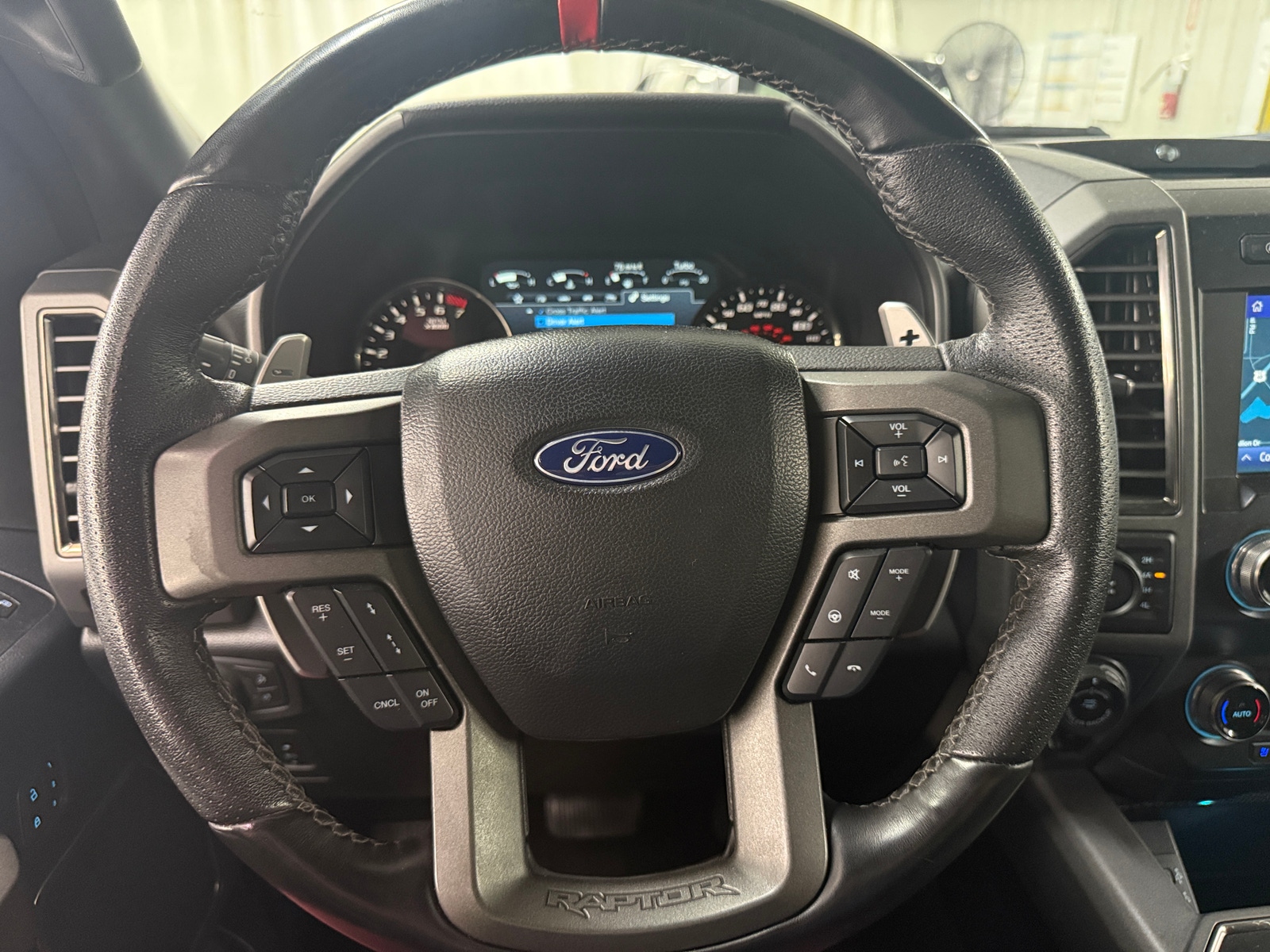 Thumbnail: 2019 Ford Econoline - 4