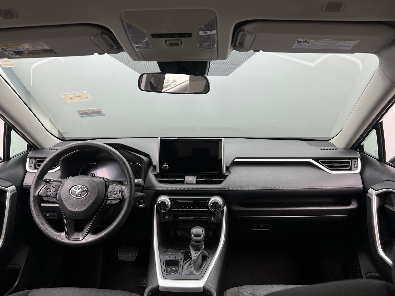 Thumbnail: 2024 Toyota RAV4 - 3