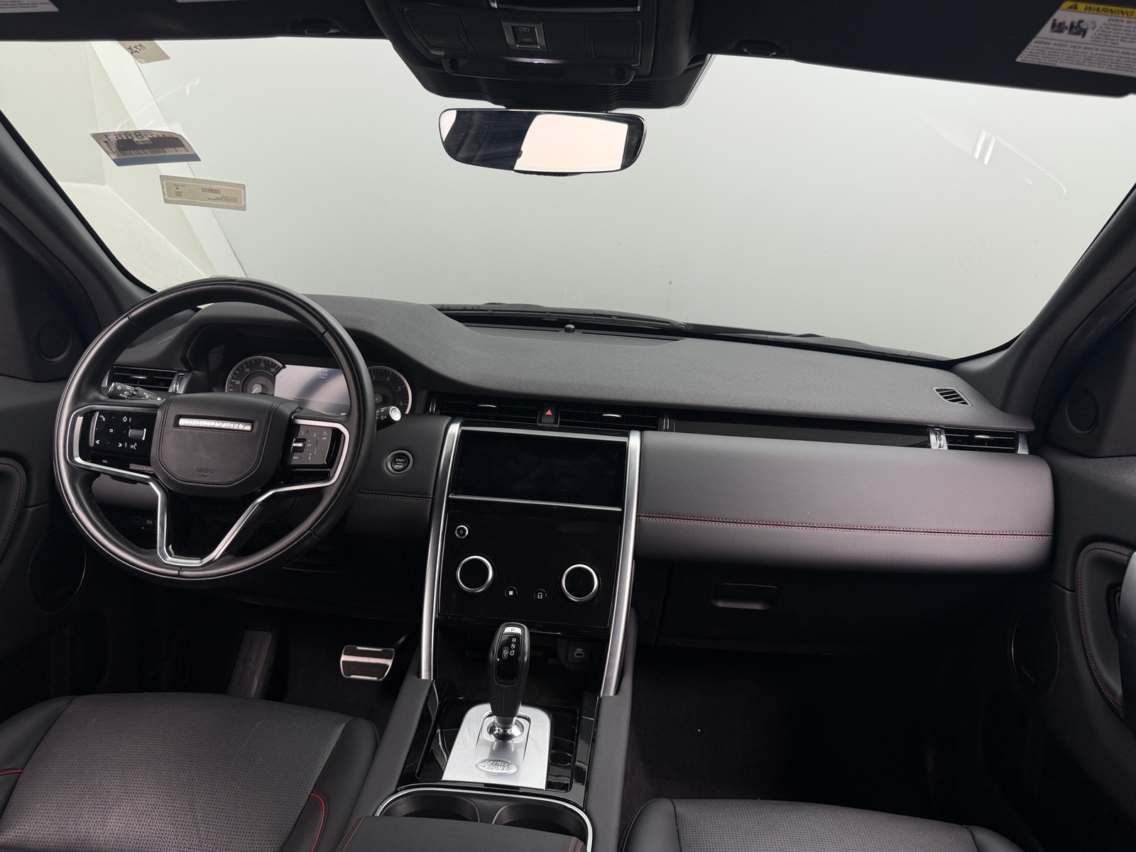 Thumbnail: 2023 Land Rover Discovery Sport - 3