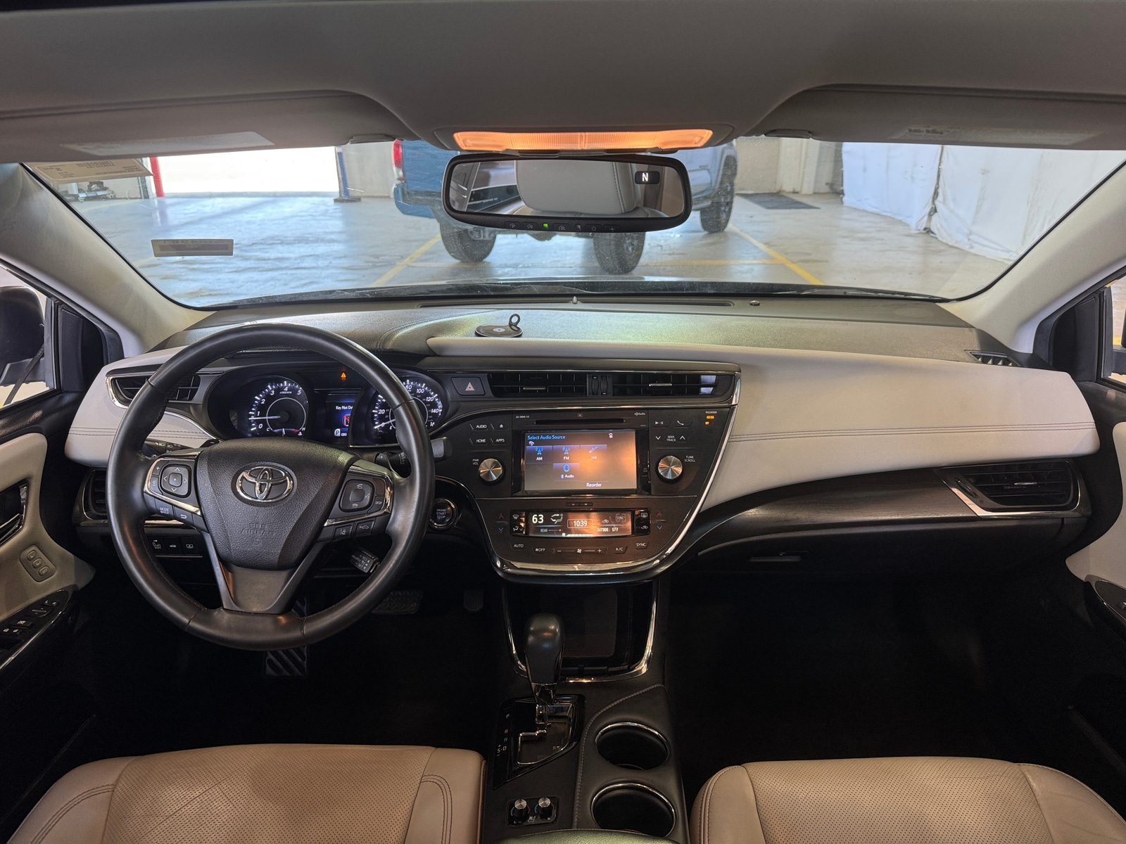 Thumbnail: 2016 Toyota Avalon - 2