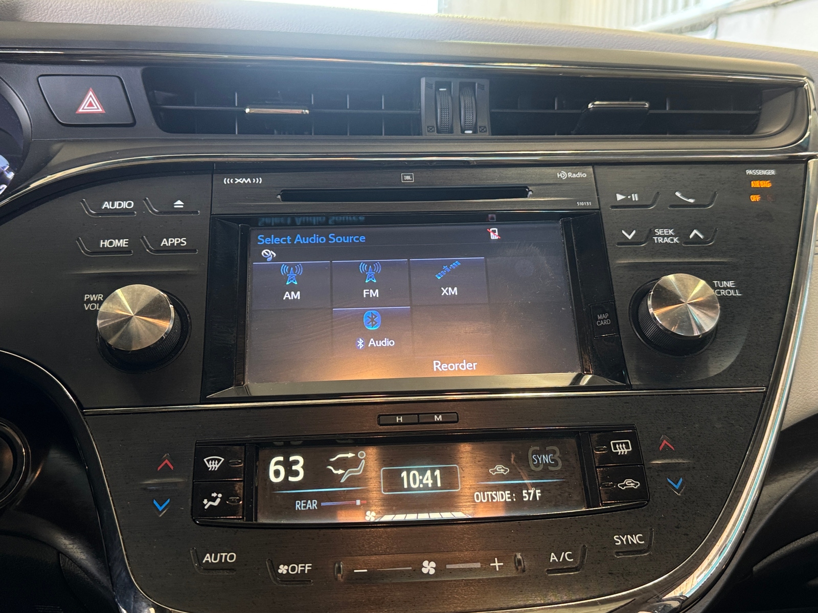 Thumbnail: 2016 Toyota Avalon - 3
