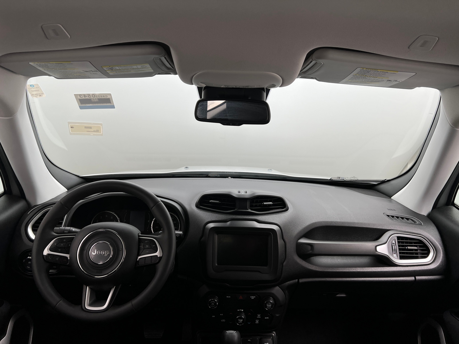 Thumbnail: 2019 Jeep Renegade - 3