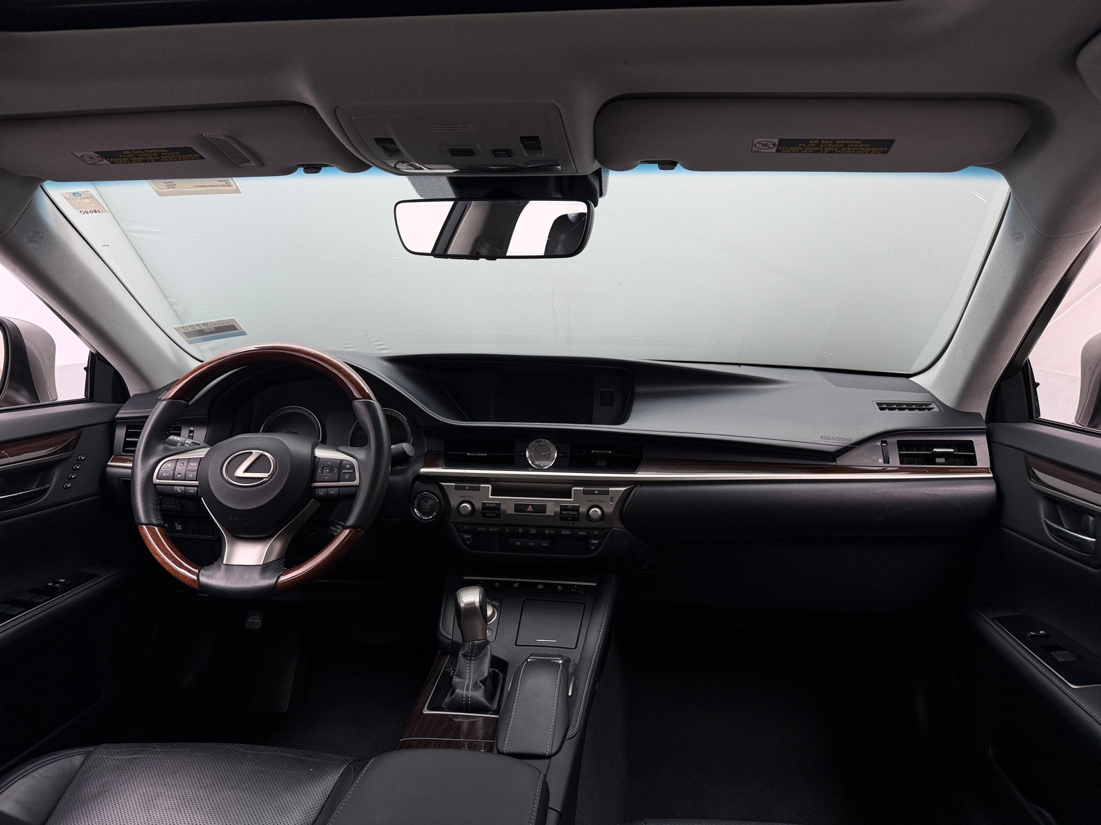 Thumbnail: 2016 Lexus ES - 2