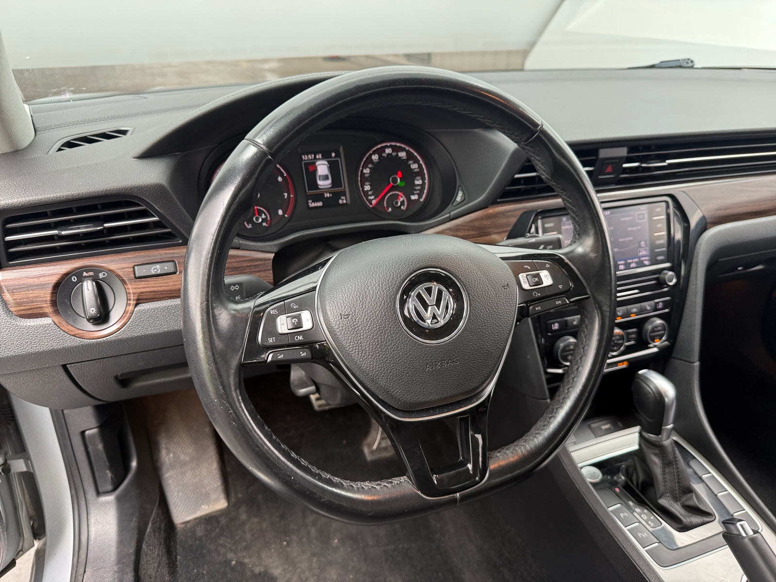Thumbnail: 2020 Volkswagen Passat - 4