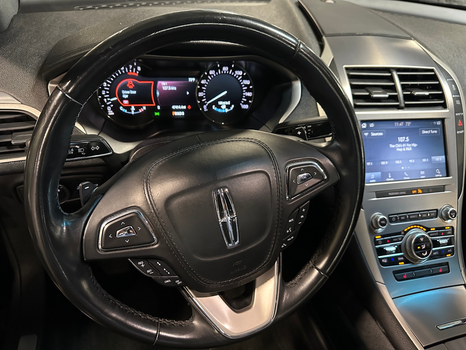 Thumbnail: 2020 Lincoln MKZ - 4