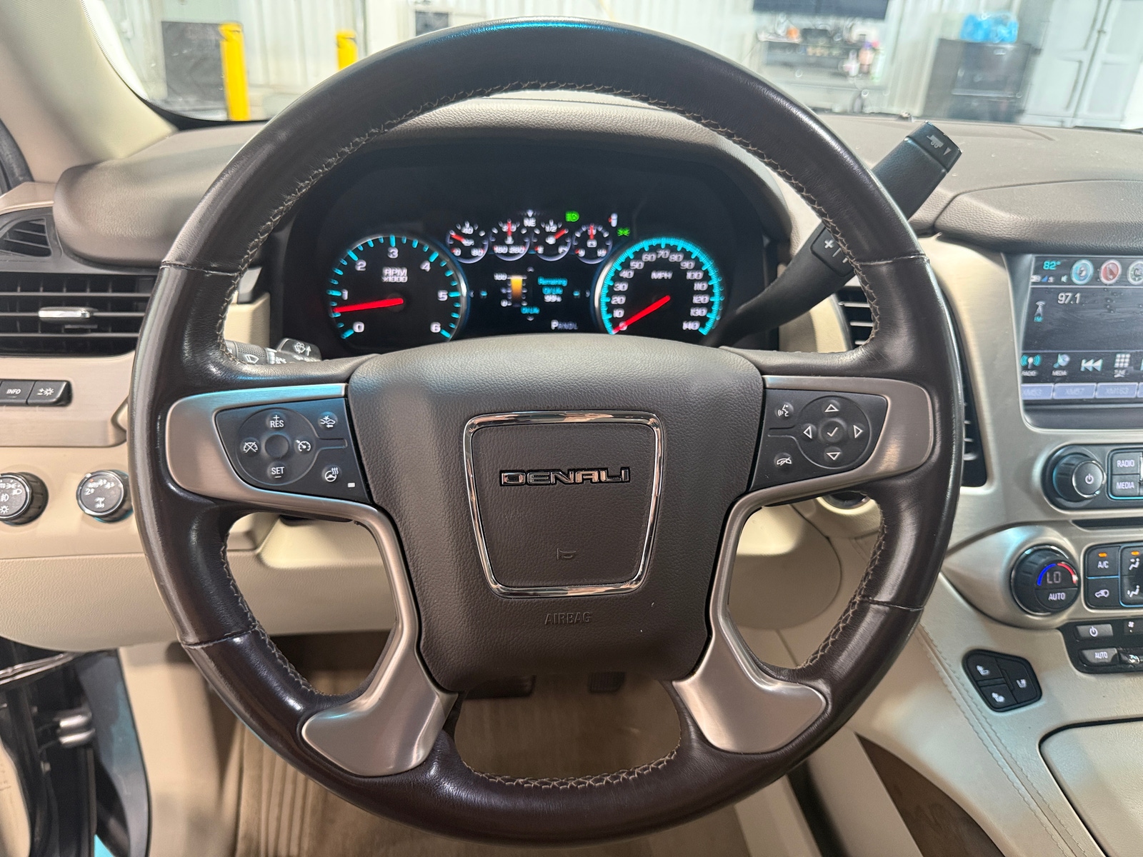 Thumbnail: 2020 GMC Yukon - 4