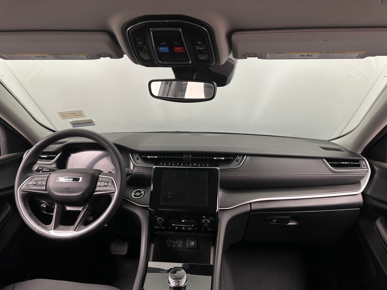 Thumbnail: 2023 Jeep Grand Cherokee L - 3