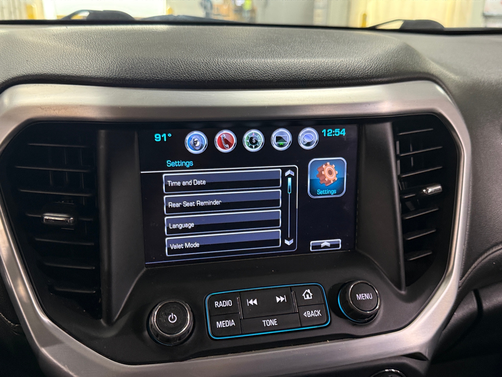 Thumbnail: 2018 GMC Acadia - 3