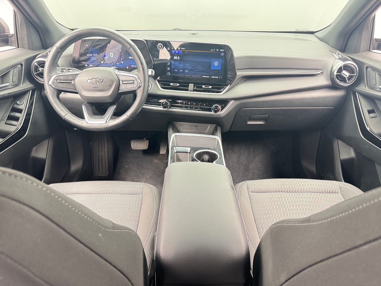 Thumbnail: 2025 Chevrolet Equinox - 3