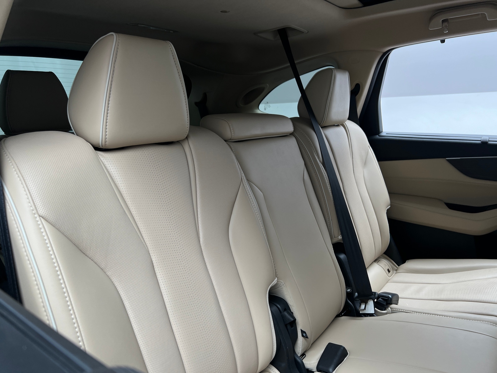 Thumbnail: 2022 Acura MDX - 6