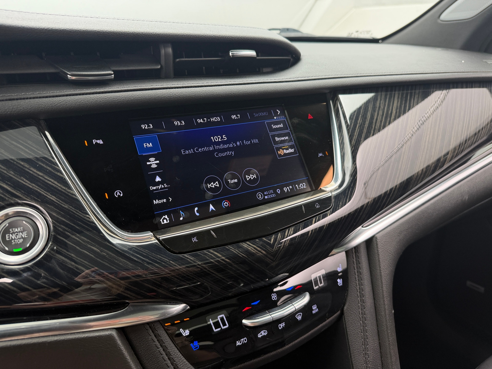Thumbnail: 2023 Cadillac XT6 - 3