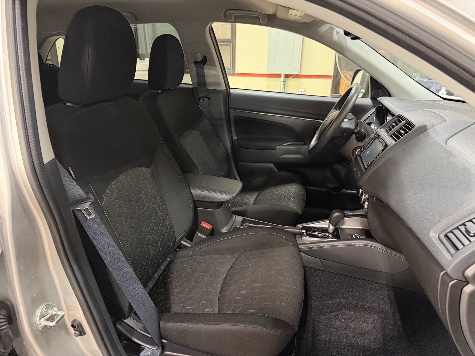 Thumbnail: 2025 Mitsubishi Outlander Sport - 2