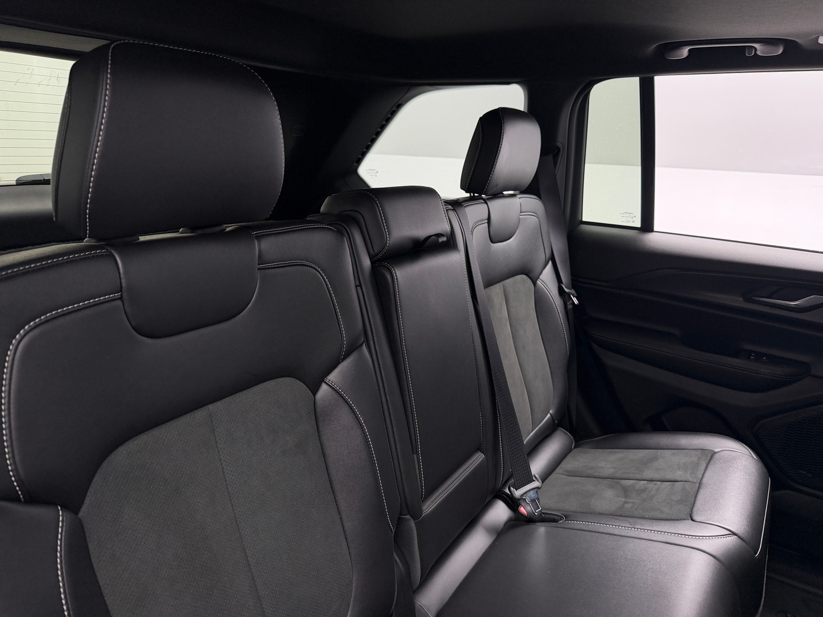 Thumbnail: 2025 Jeep Grand Cherokee - 5
