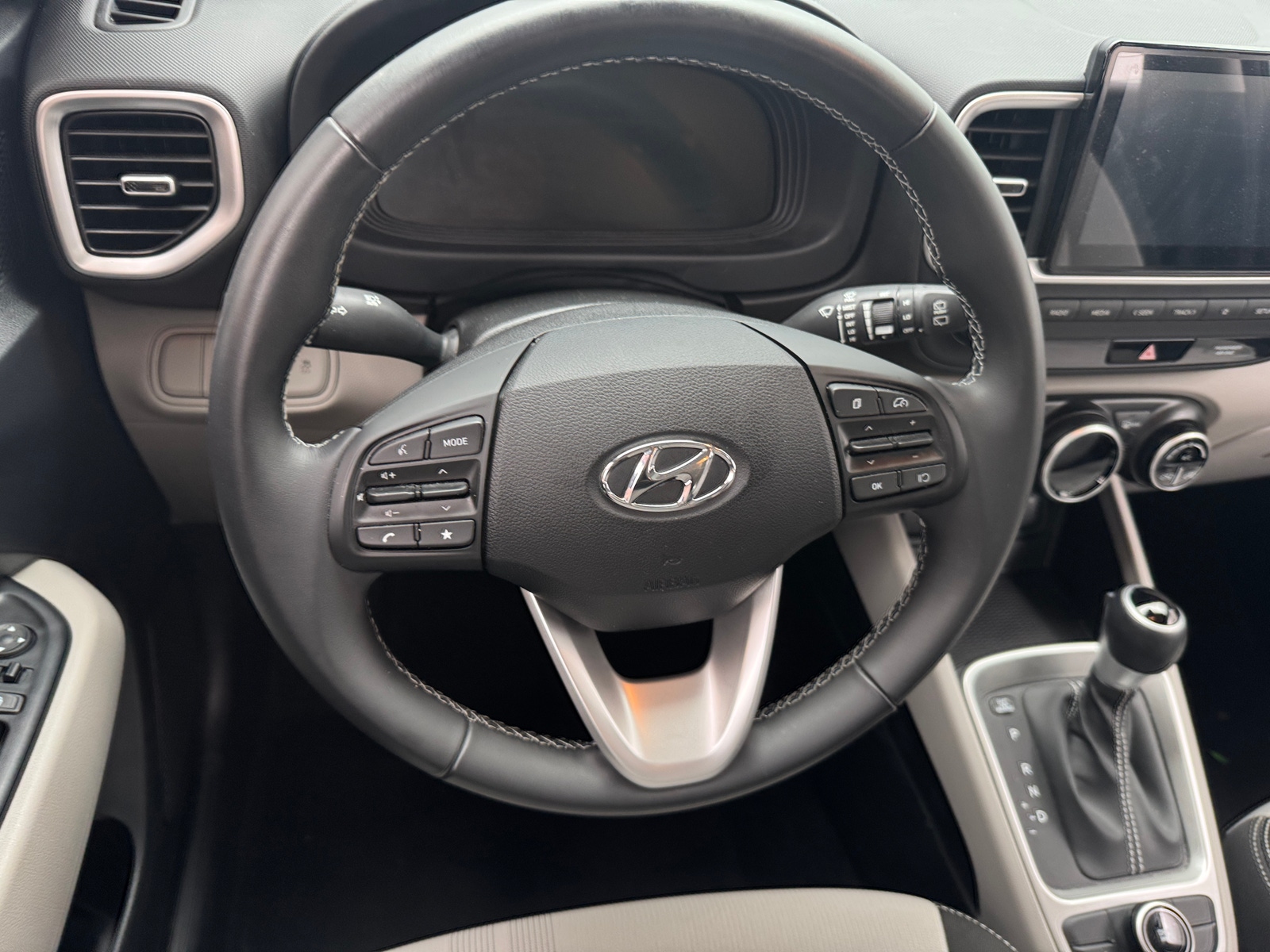 Thumbnail: 2024 Hyundai Venue - 5