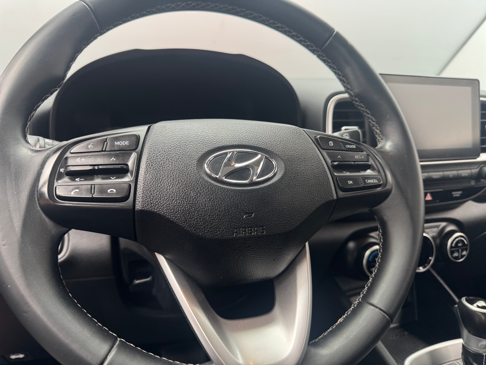 Thumbnail: 2022 Hyundai Venue - 5