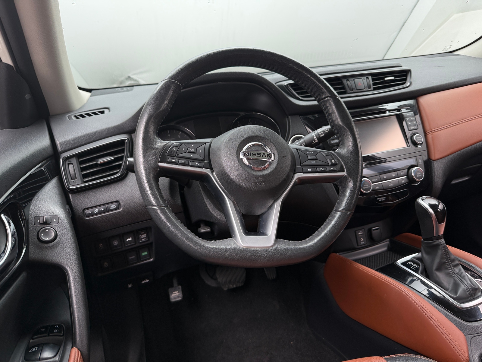 Thumbnail: 2017 Nissan Rogue - 4