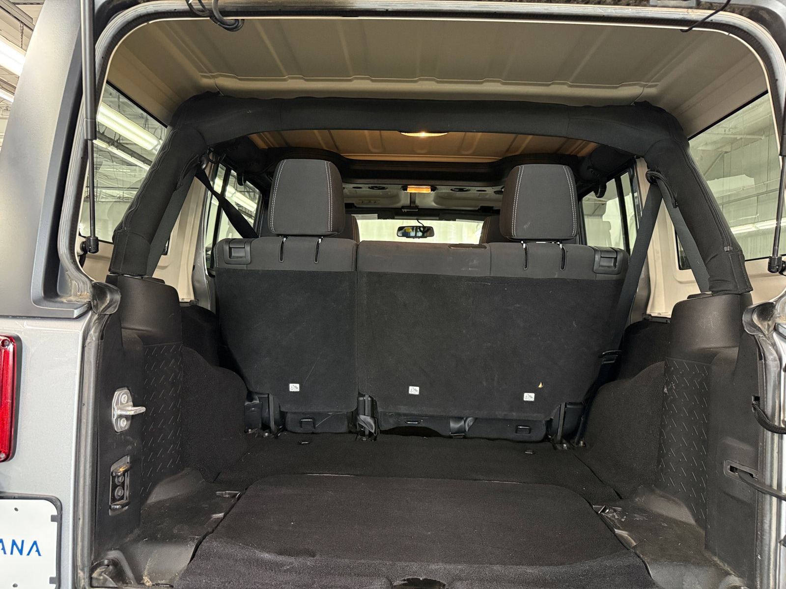 Thumbnail: 2015 Jeep Wrangler - 7