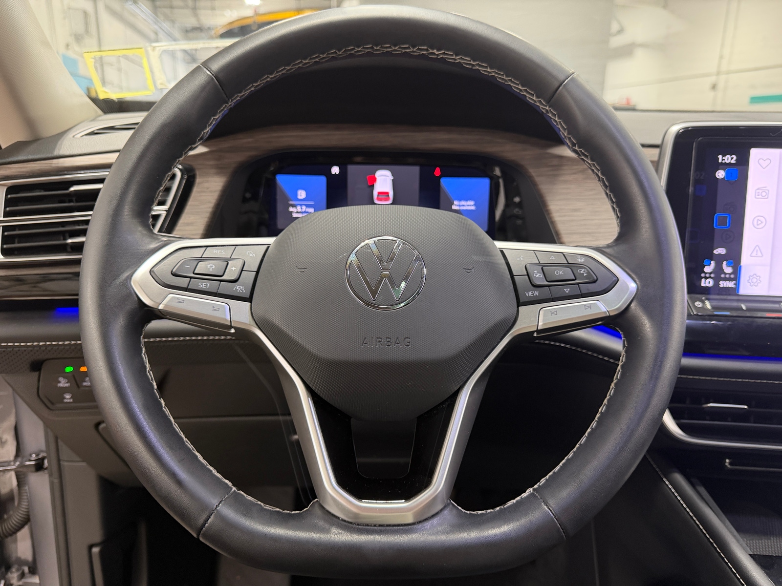 Thumbnail: 2024 Volkswagen Atlas - 4