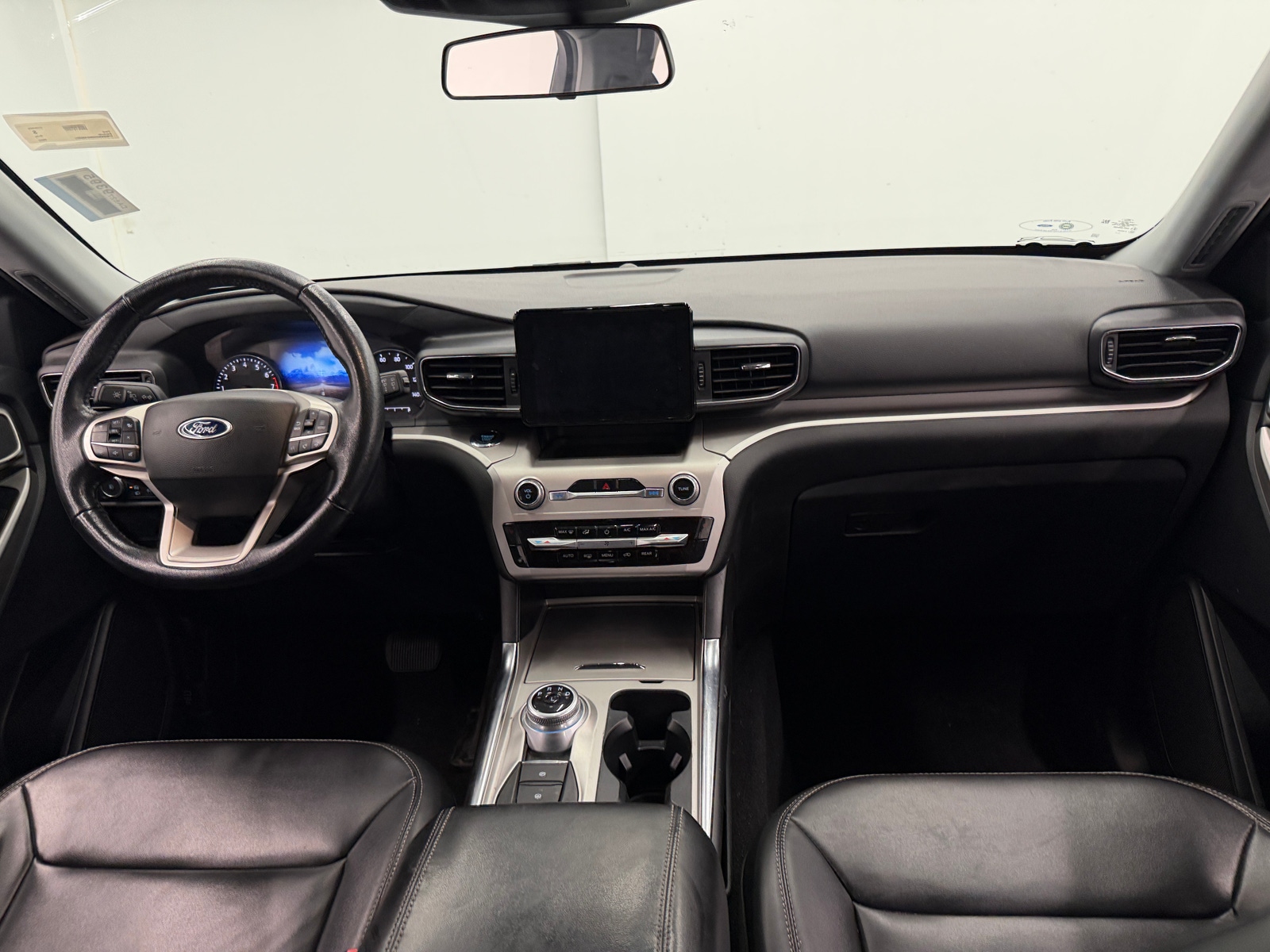Thumbnail: 2022 Ford Explorer - 2