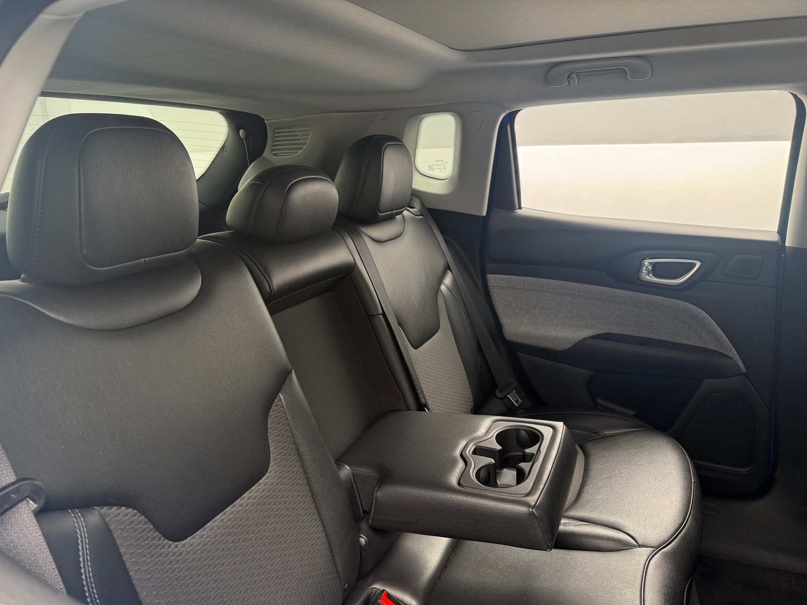 Thumbnail: 2022 Jeep Compass - 6