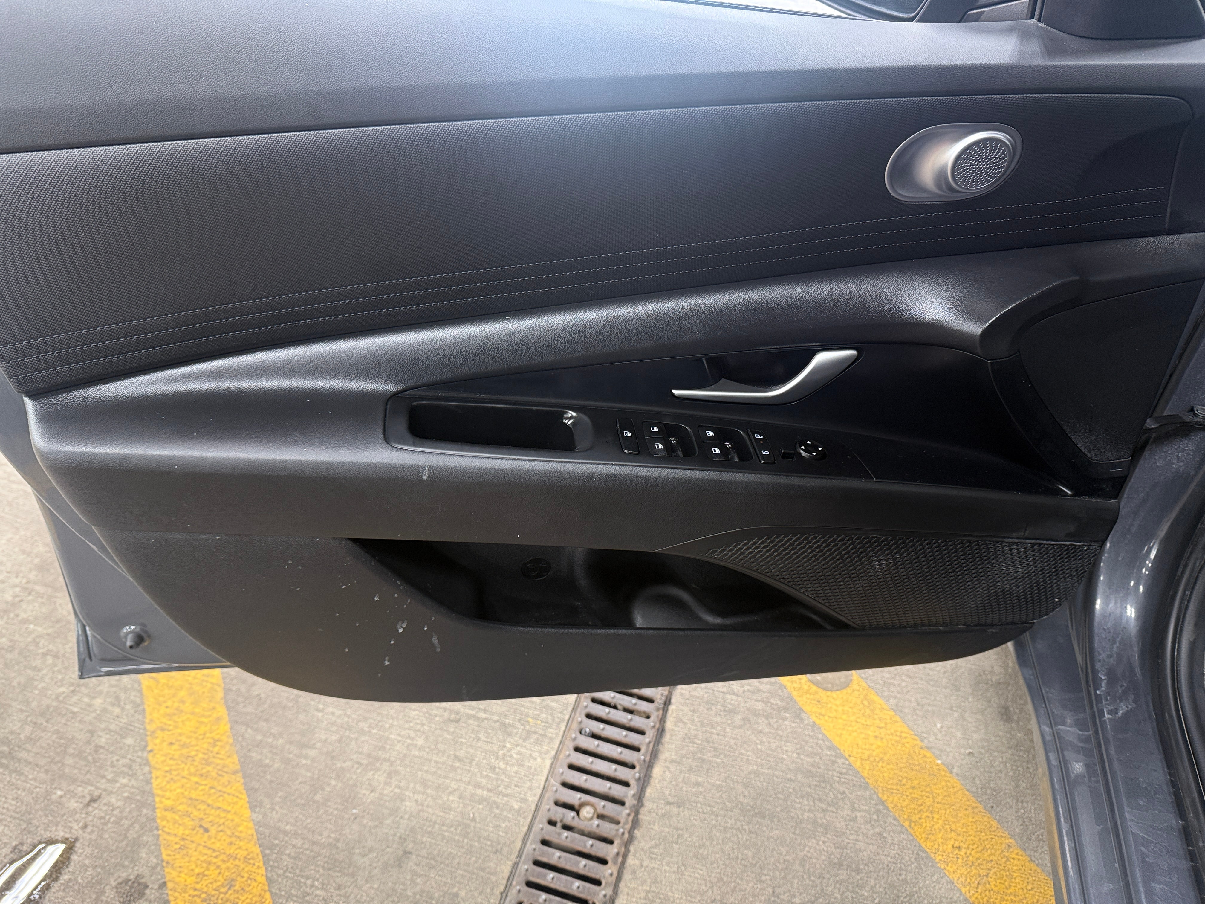 2024 Hyundai Elantra SE - Photo 6