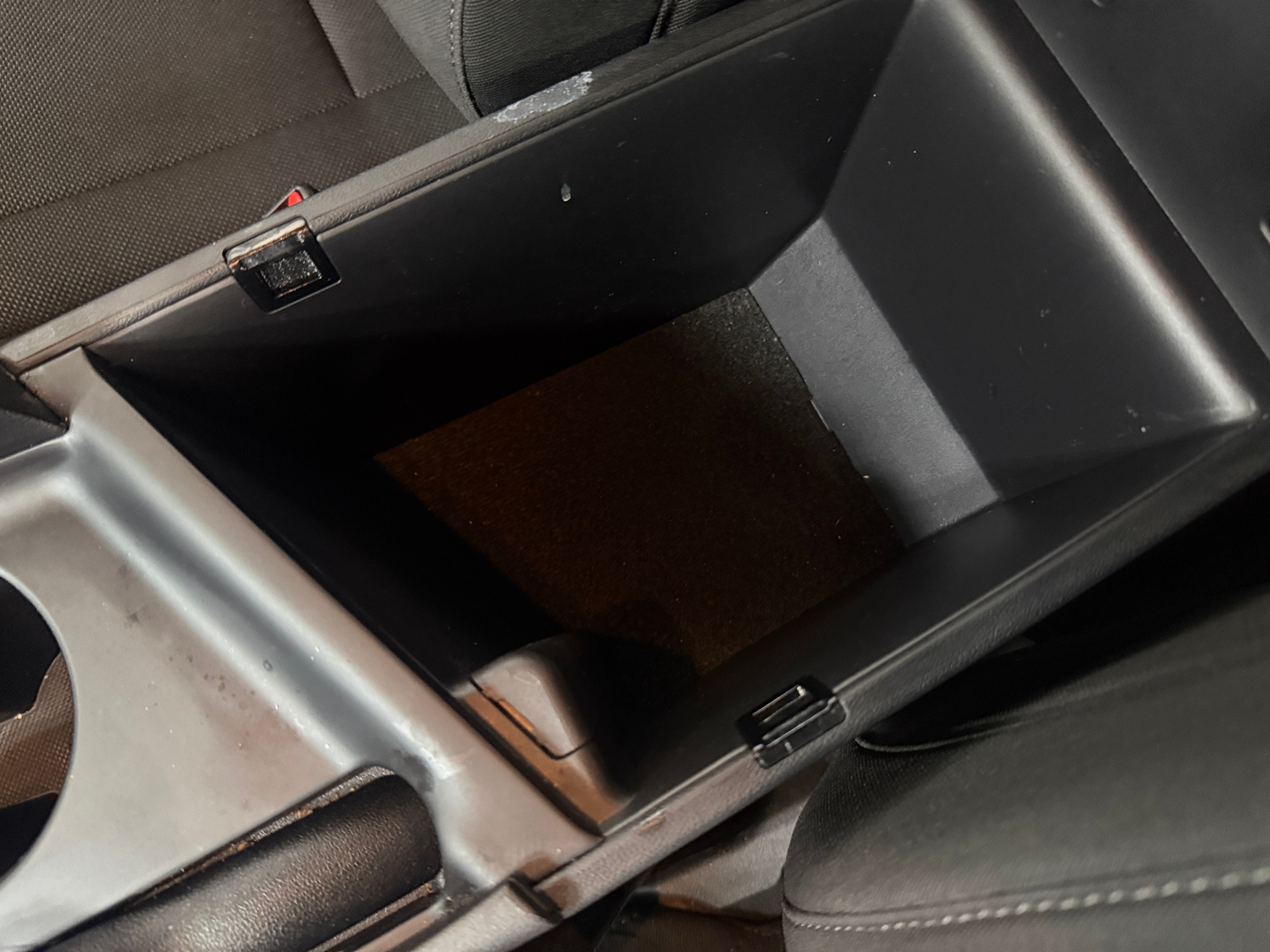 2024 Hyundai Elantra SE - Photo 9