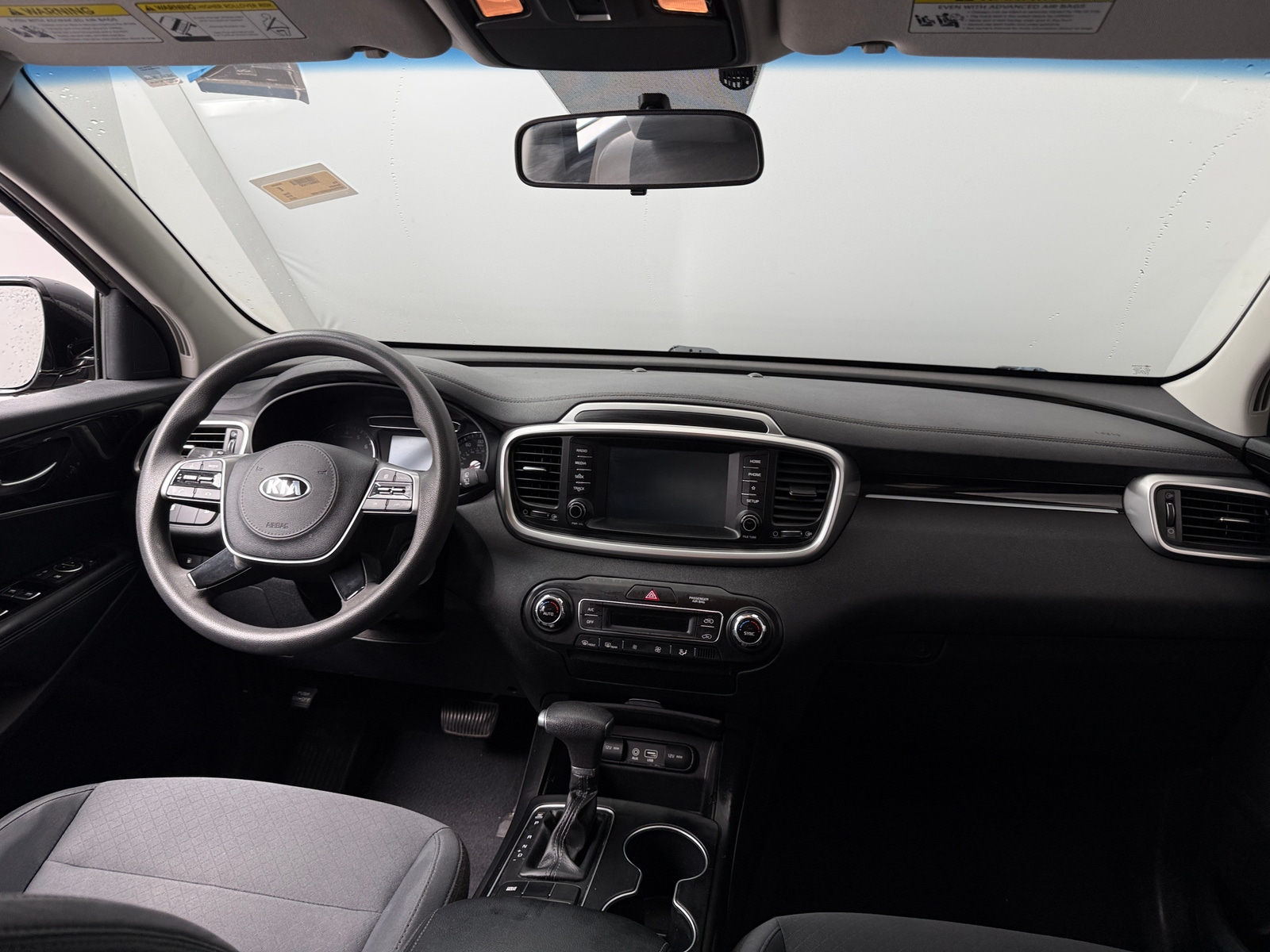 Thumbnail: 2019 Kia Sorento - 3
