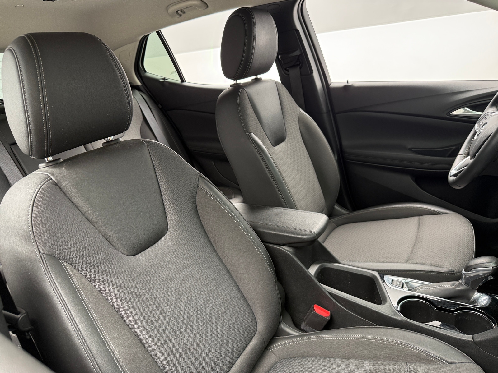 Thumbnail: 2023 Buick Encore GX - 2
