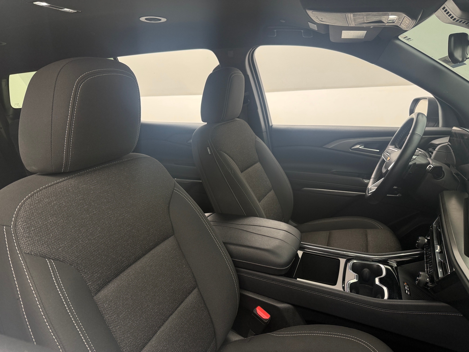 Thumbnail: 2025 Chevrolet Traverse - 2