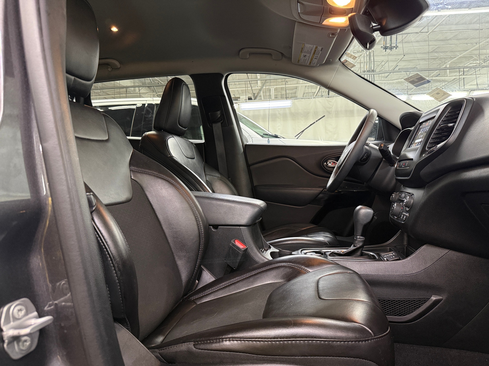 Thumbnail: 2021 Jeep Cherokee - 2