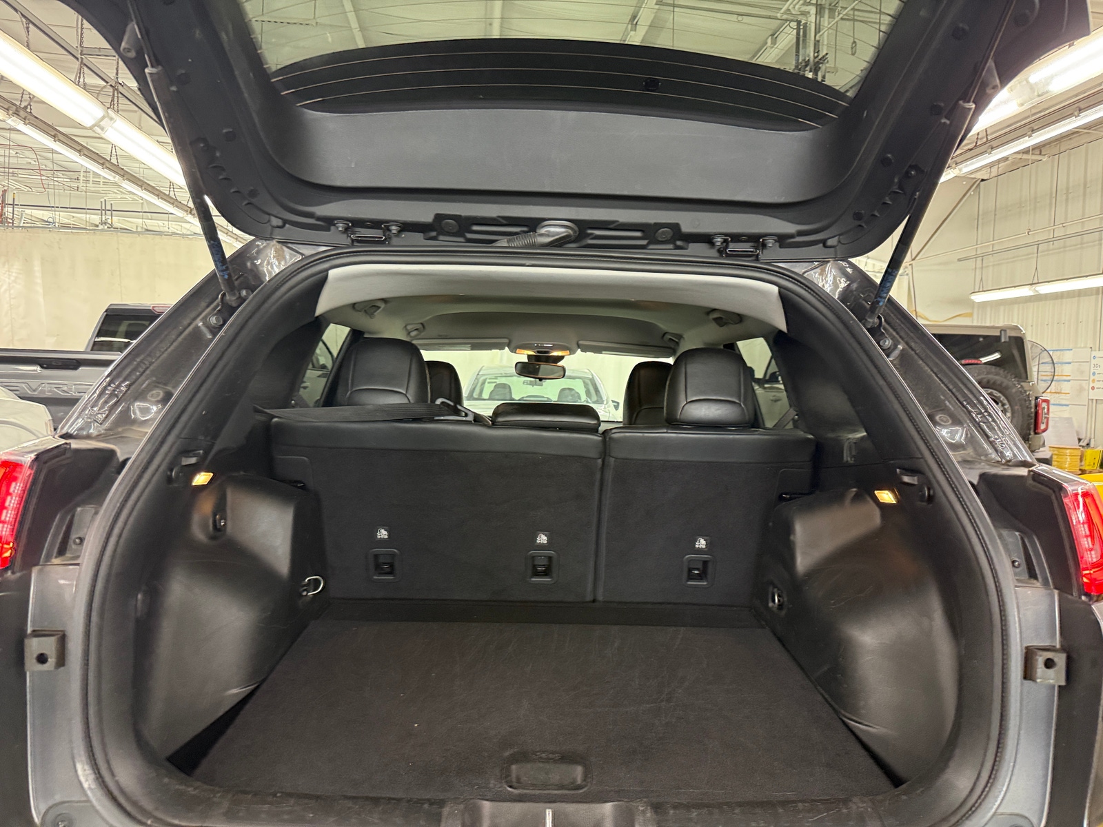 Thumbnail: 2021 Jeep Cherokee - 7
