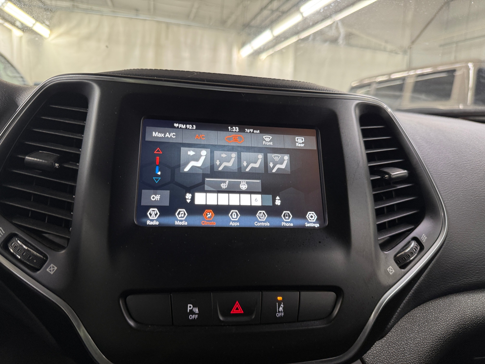 Thumbnail: 2021 Jeep Cherokee - 4