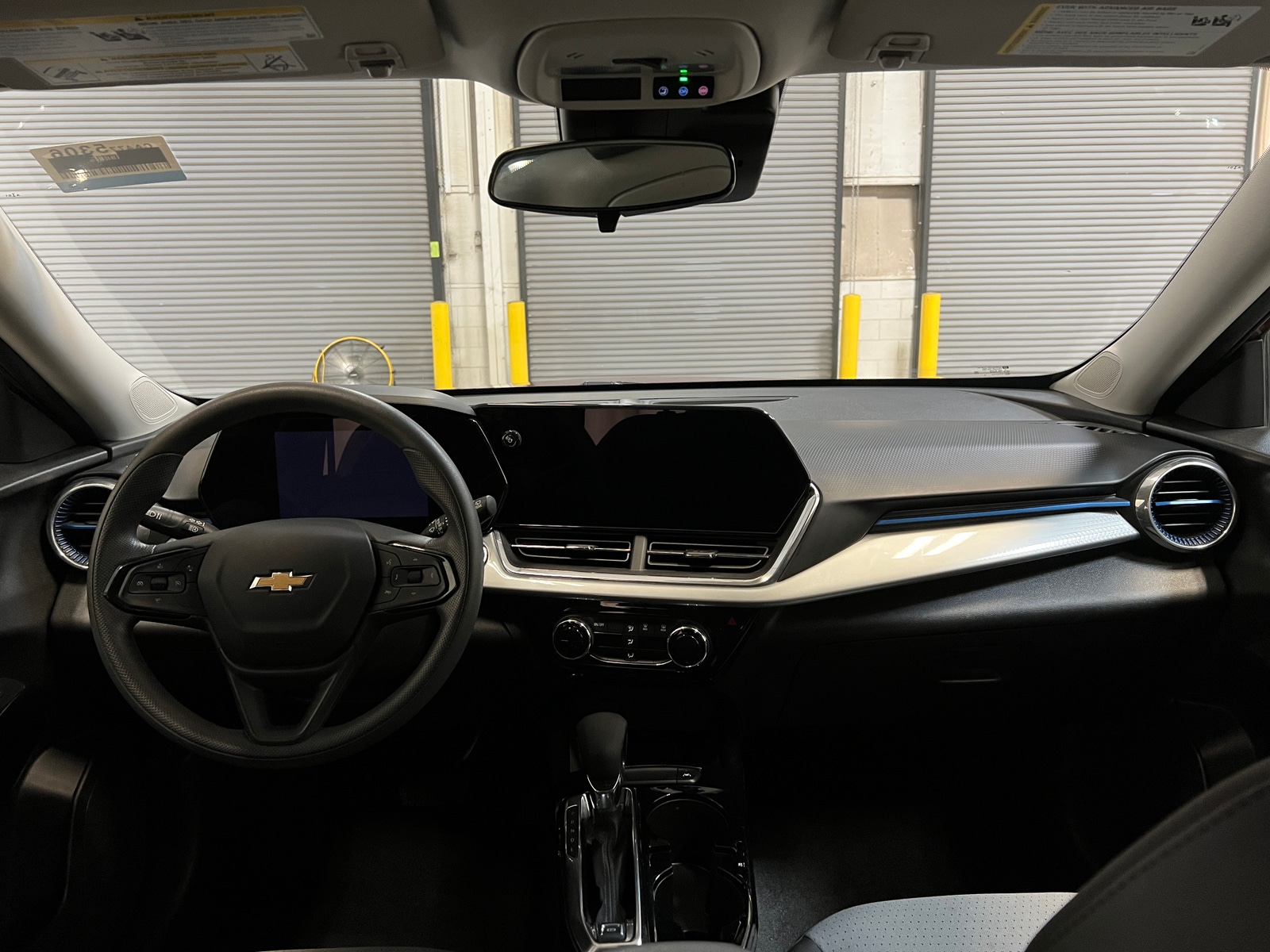 Thumbnail: 2025 Chevrolet Trax - 2