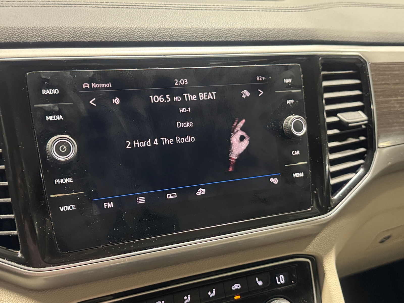 Thumbnail: 2019 Volkswagen Atlas - 3