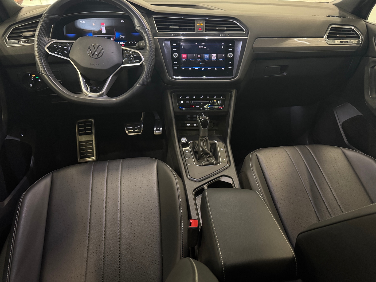 Thumbnail: 2024 Volkswagen Tiguan - 2