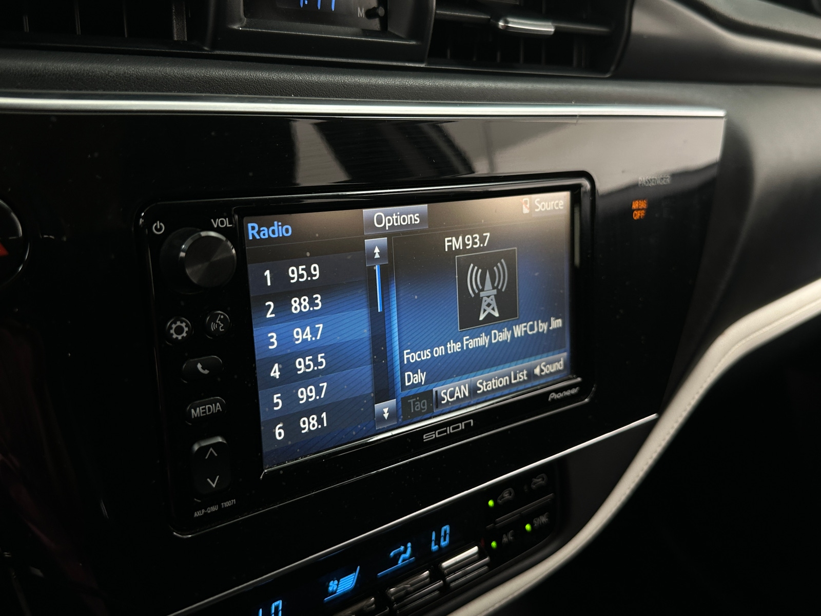 Thumbnail: 2016 Scion iM - 4