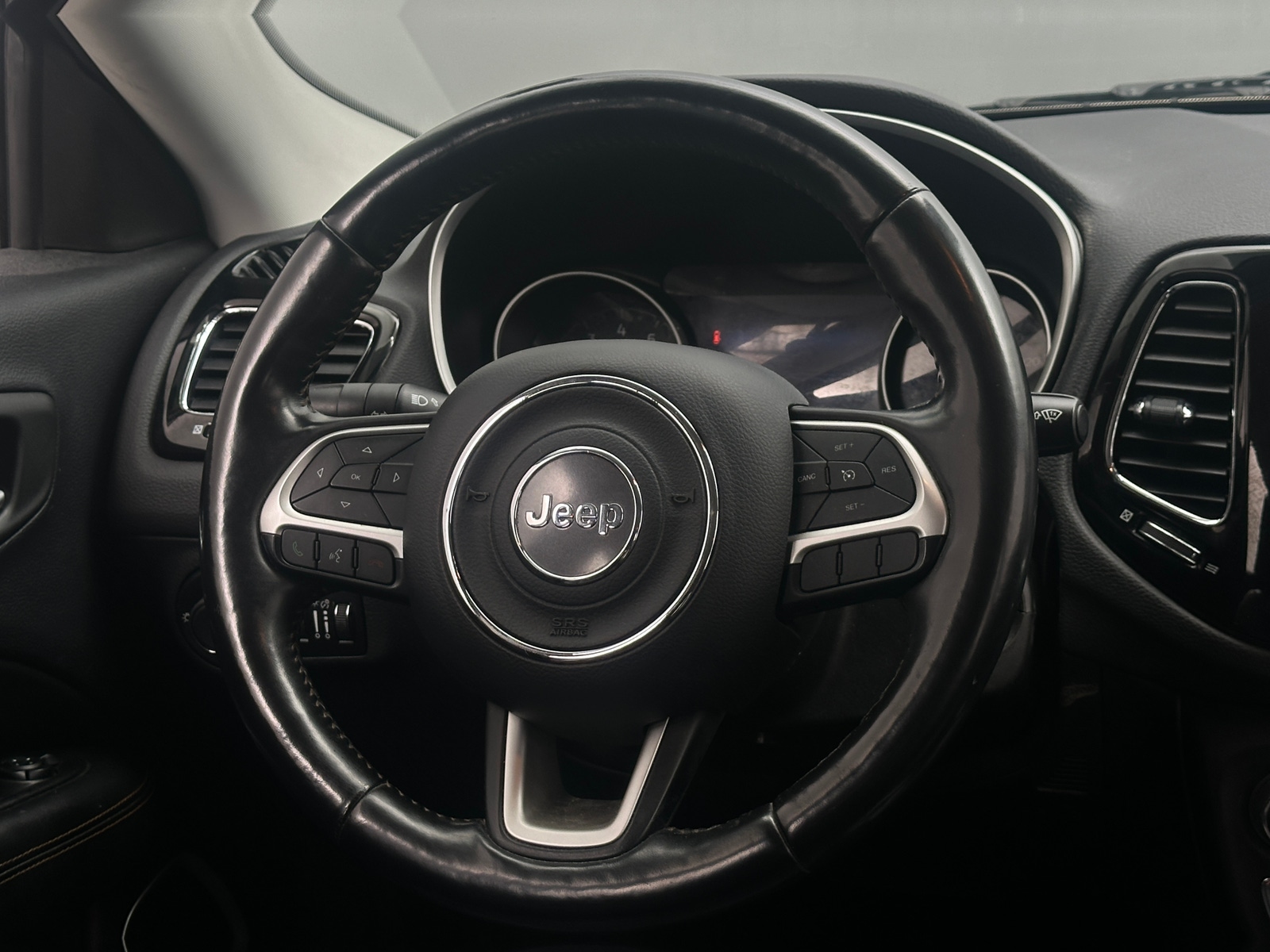 Thumbnail: 2018 Jeep Compass - 4