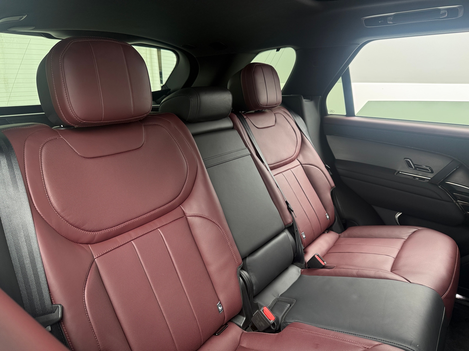 Thumbnail: 2023 Land Rover Range Rover Sport - 5