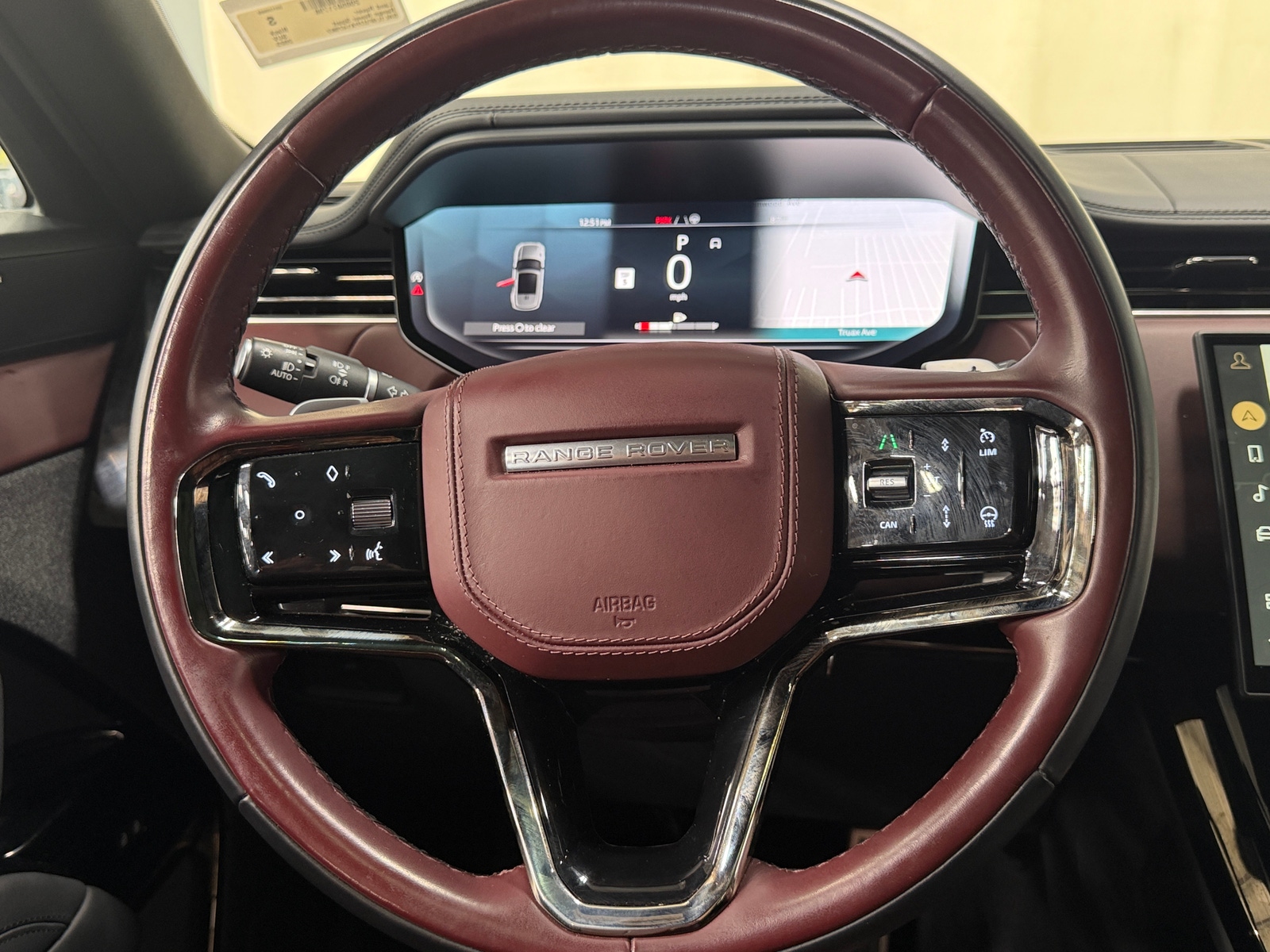Thumbnail: 2023 Land Rover Range Rover Sport - 4
