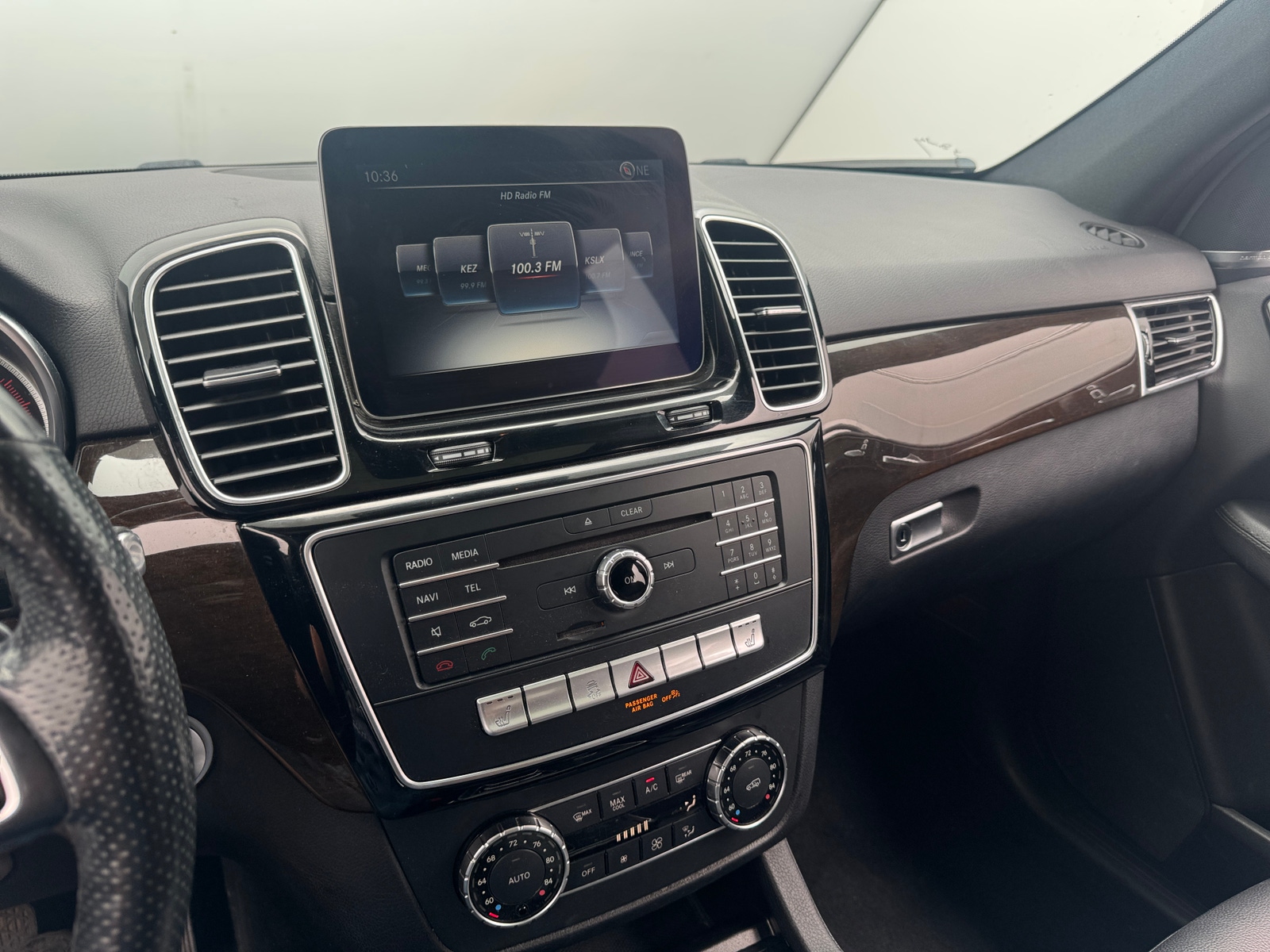 Thumbnail: 2017 Mercedes-Benz GLE - 3