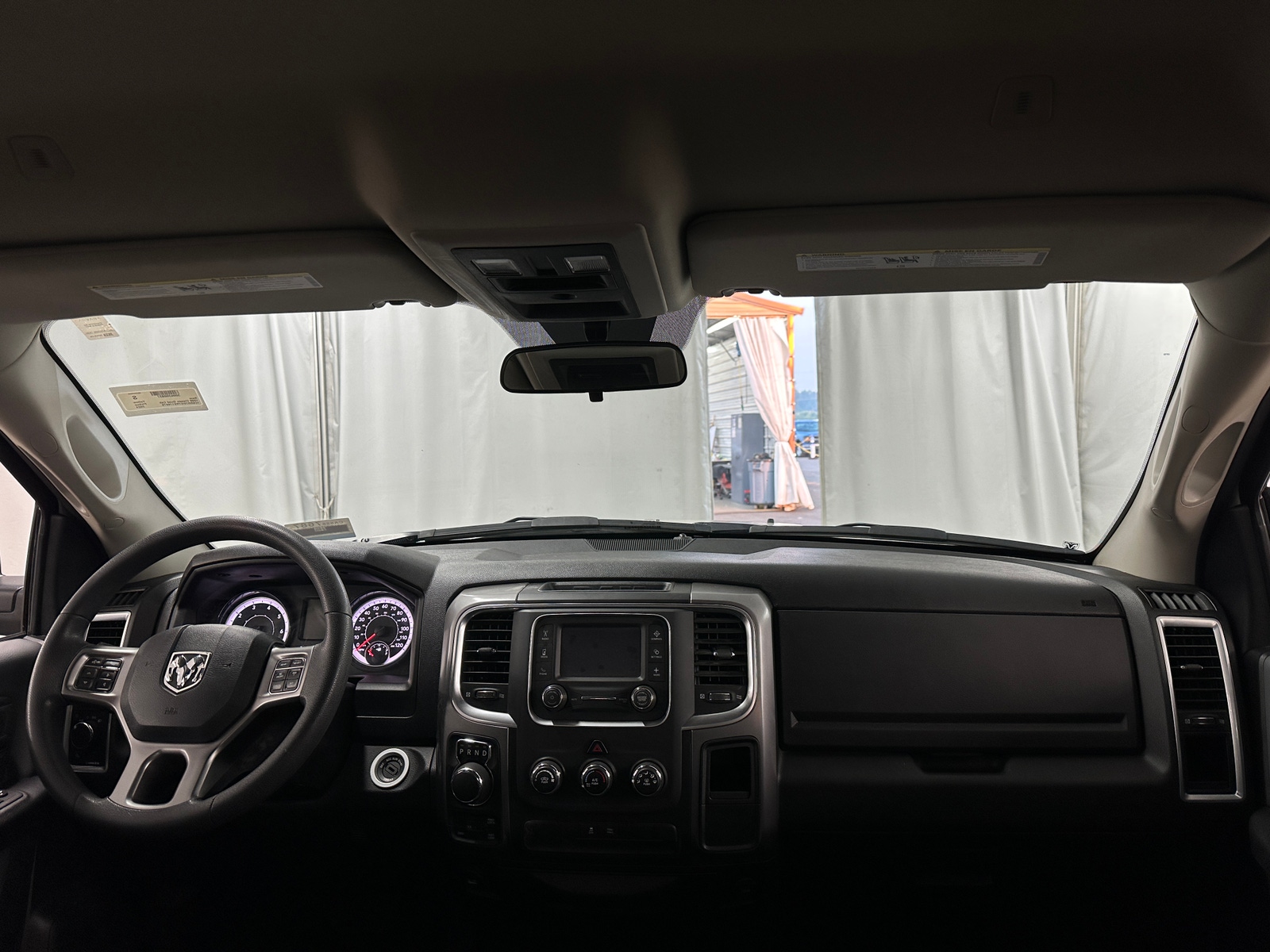 Thumbnail: 2024 RAM 1500 Classic - 3