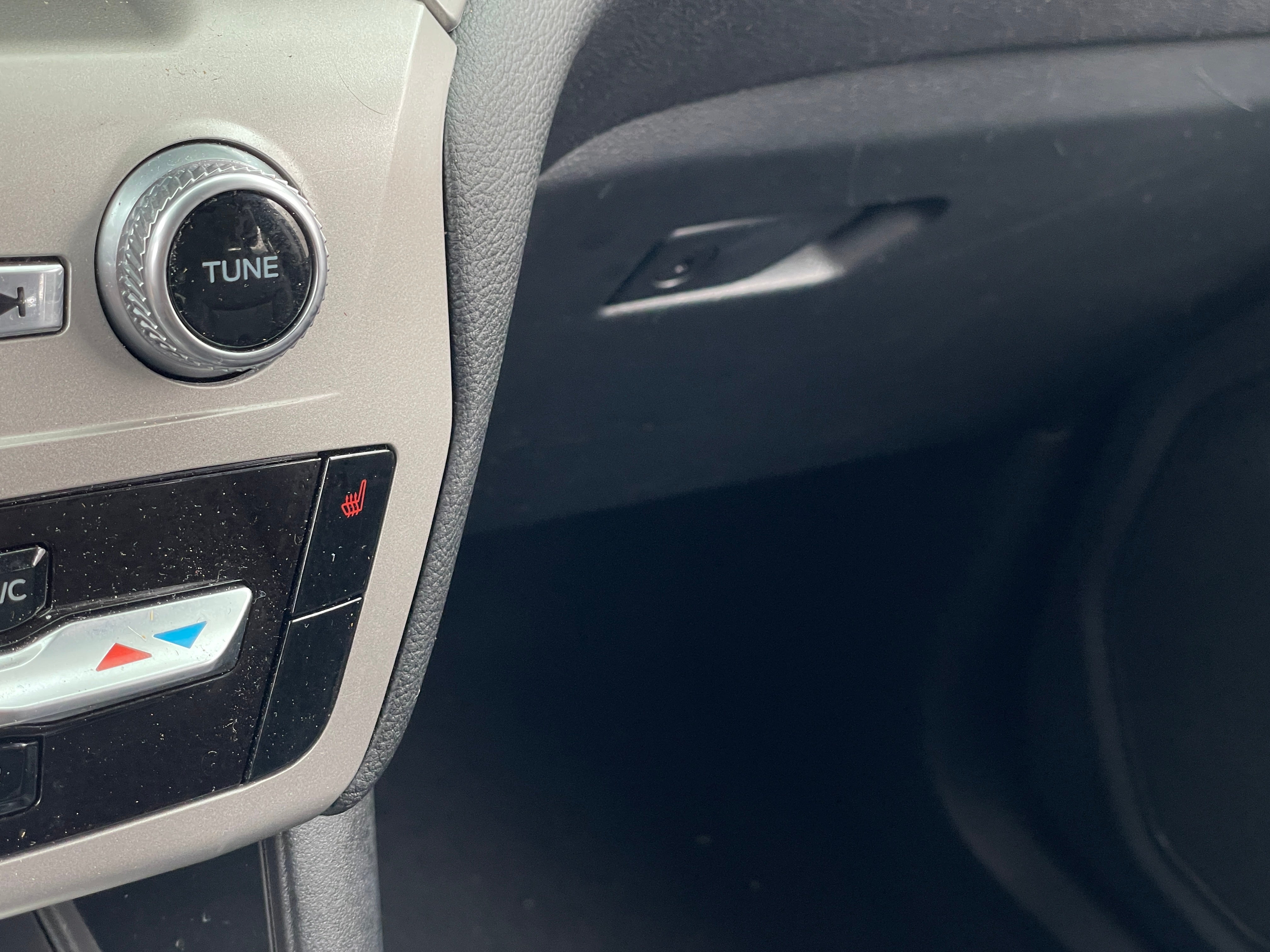 2022 Ford Explorer XLT - Photo 19