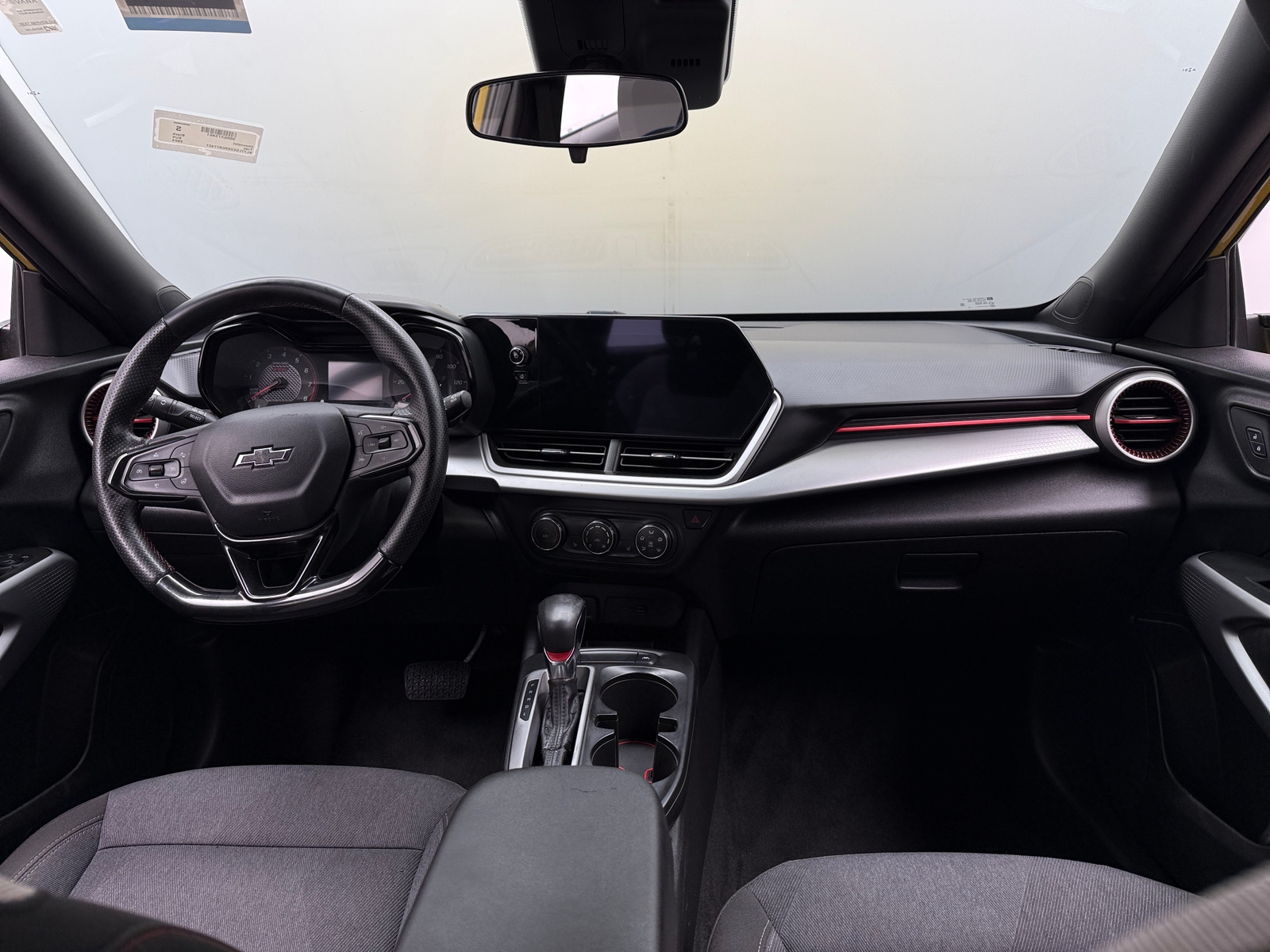 Thumbnail: 2024 Chevrolet Trax - 3