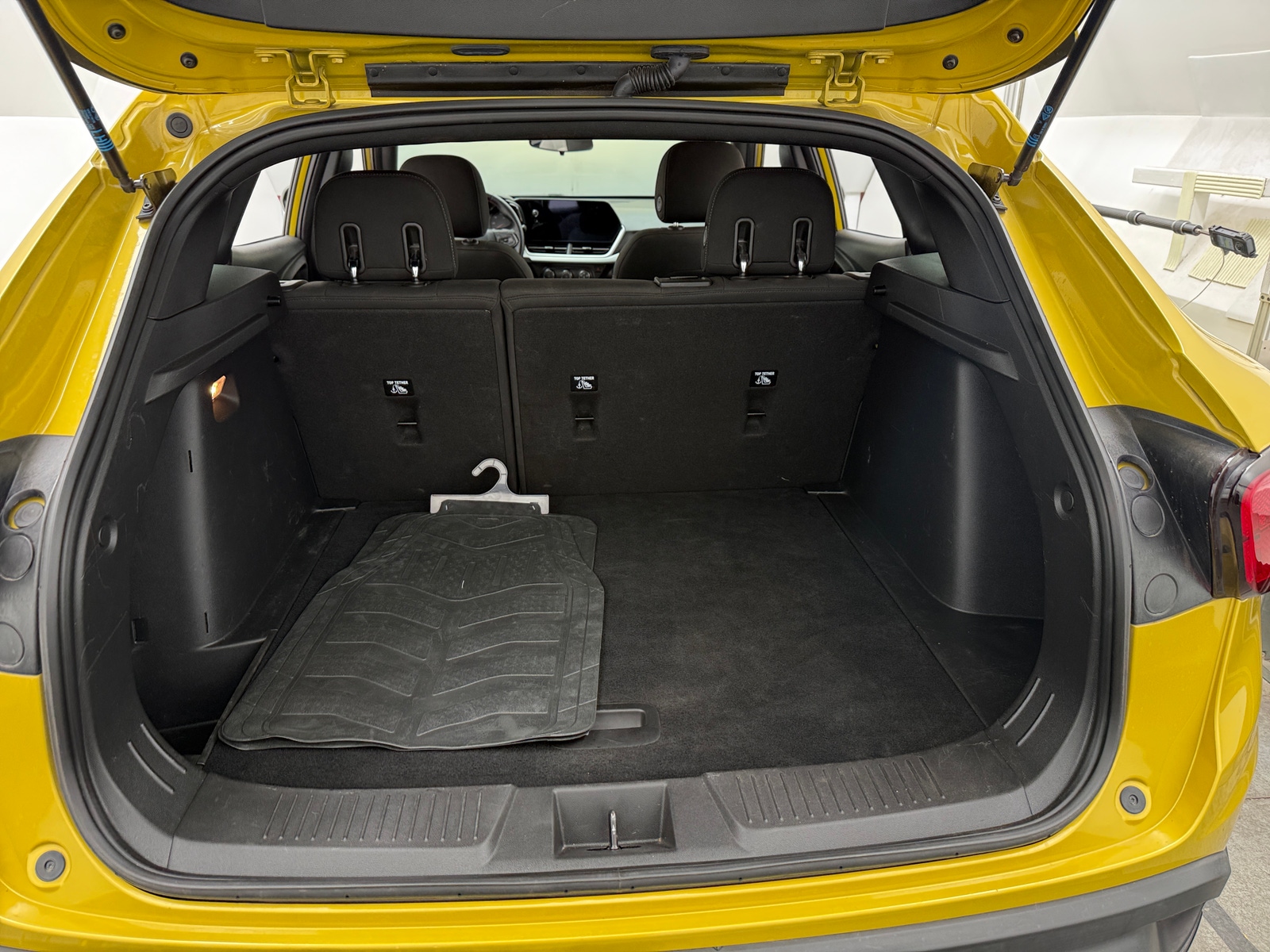 Thumbnail: 2024 Chevrolet Trax - 7