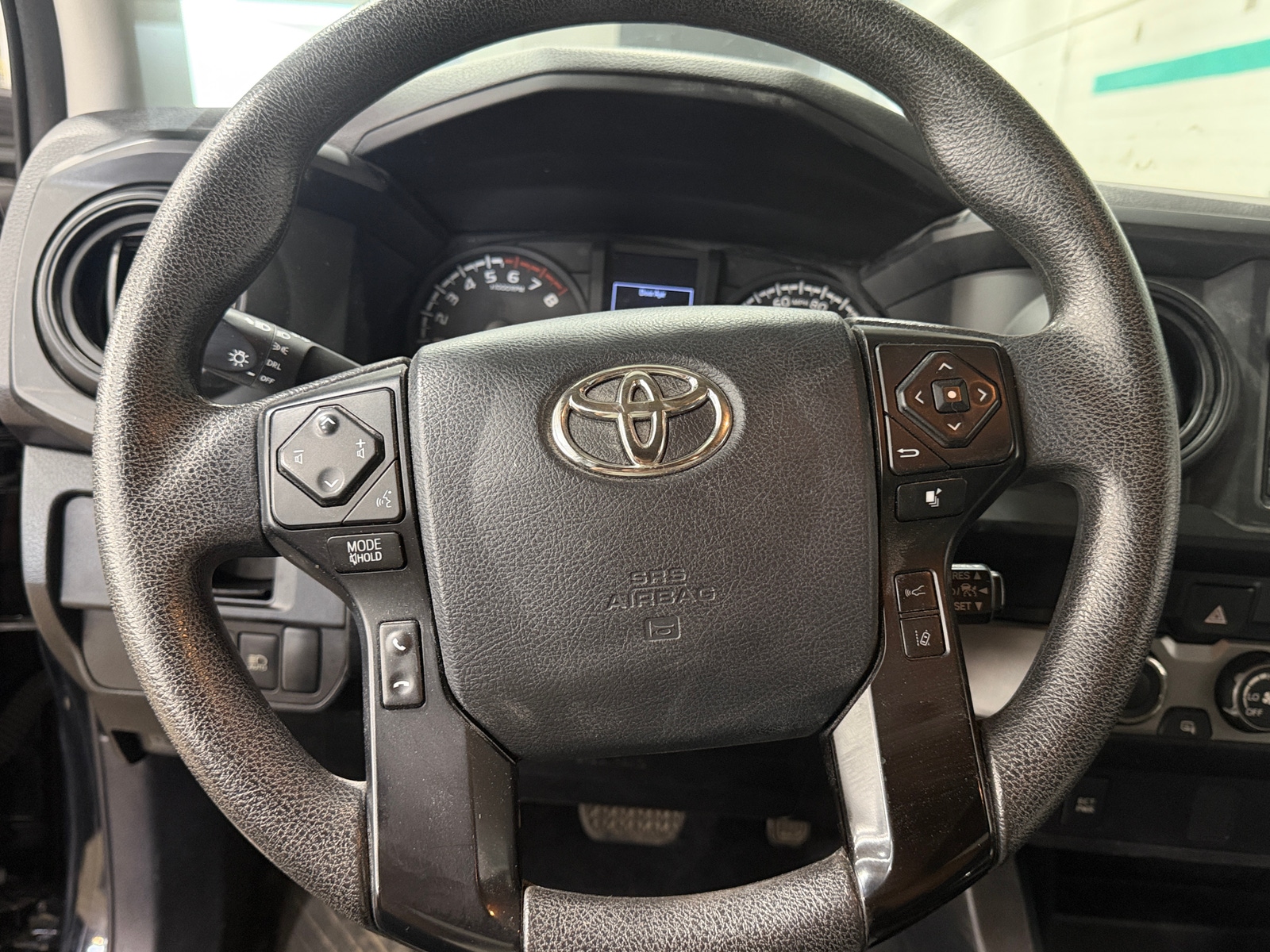 Thumbnail: 2019 Toyota Tacoma - 5